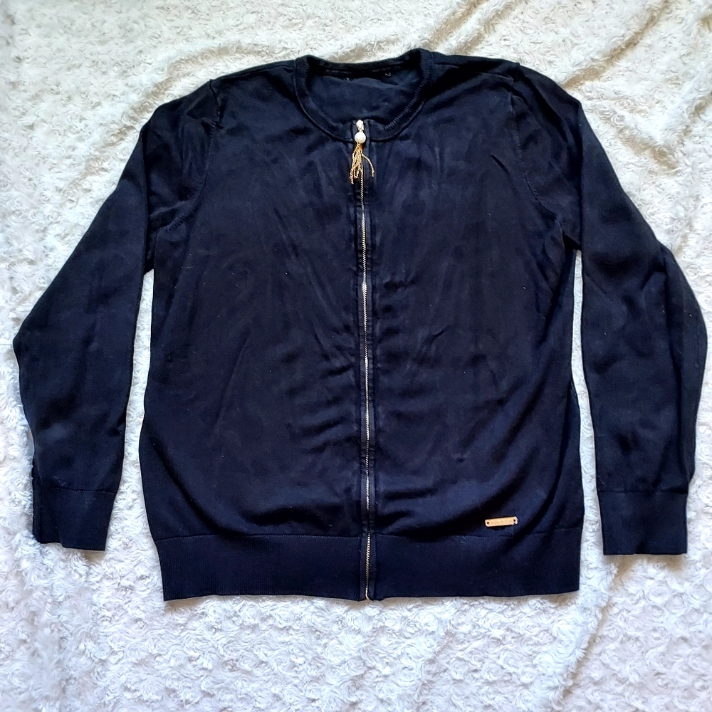 Ellen Tracy Black Full Zip Pearl & Gold Tassel Cardigan Sweater Quiet Luxury